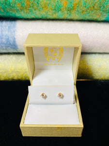 Diamond stud earrings