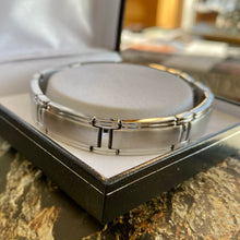 Load image into Gallery viewer, Men&#39;s Steel Magnetic Bracelet
