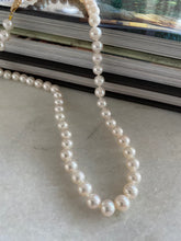 Load image into Gallery viewer, Pearl Strand Necklace
