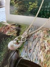 Load image into Gallery viewer, Baroque Pearl and Peridot Necklace
