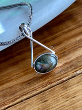 Load image into Gallery viewer, Labradorite Pendant
